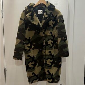 Stand Studio teddy camouflage coat